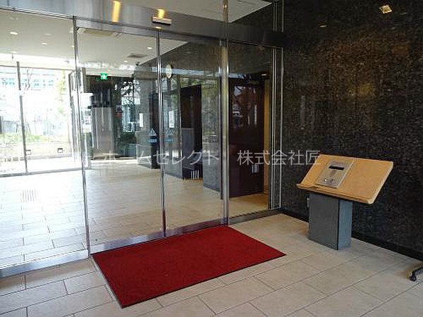 アデニウム北加賀屋 エントランス