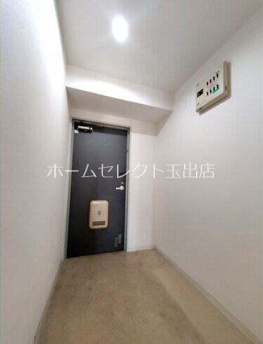 ドリーム中加賀屋 玄関