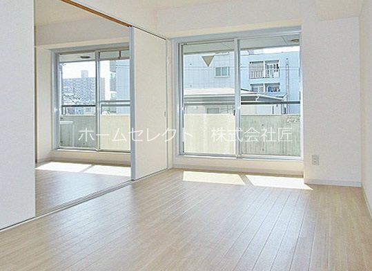 ドリーム中加賀屋 リビング