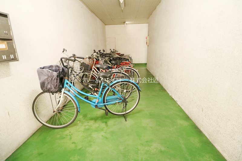生駒マンション 駐車場