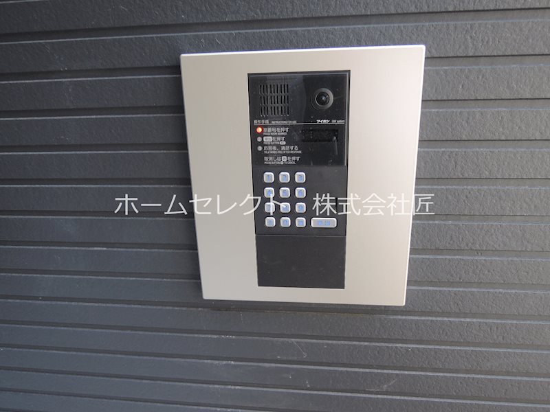 F maison AXIA VIII エントランス