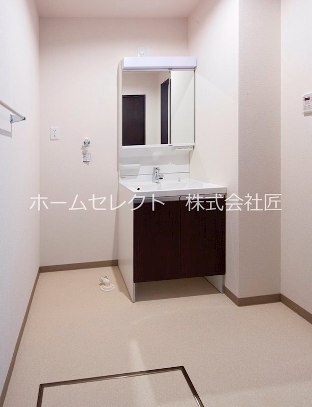 ソレイユ聖天下C 洗面所