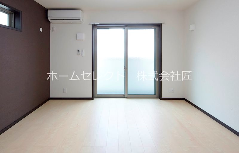 ソレイユ聖天下C リビング