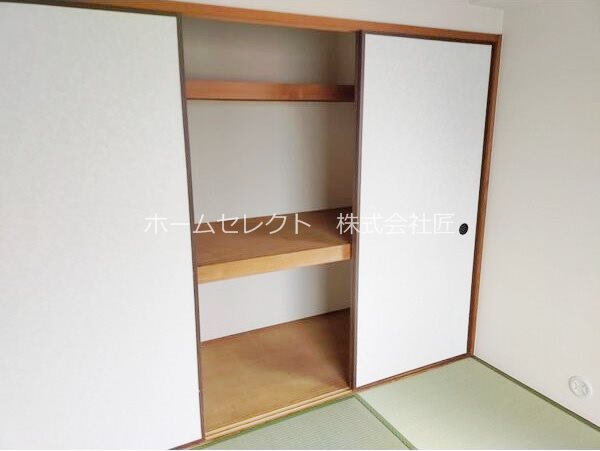 メゾン北加賀屋 収納