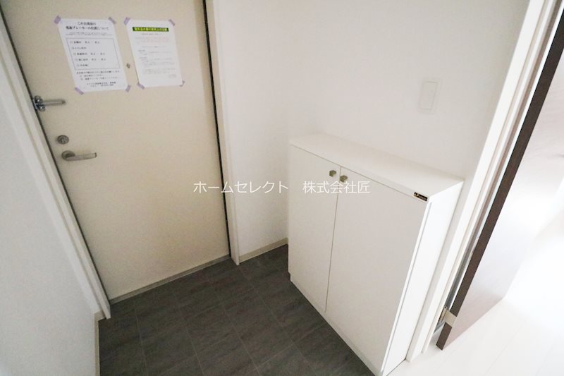 Fmaison foglia 玄関