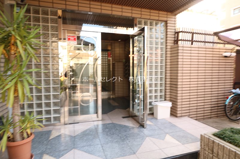 大阪府大阪市阿倍野区北畠１丁目 エントランス