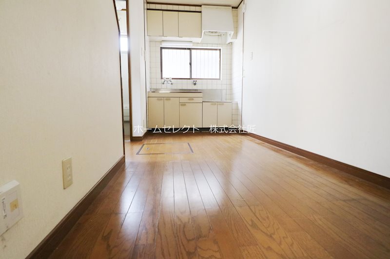 東加賀屋2丁目貸家  リビング