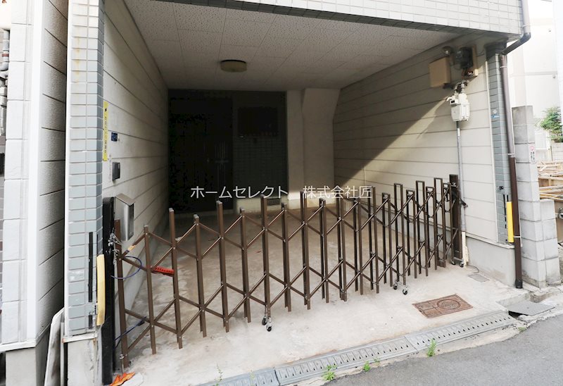 玉出東1丁目戸建賃貸 駐車場