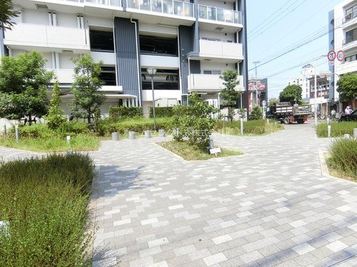 サンメゾン住吉沢之町駅前ゲート 庭