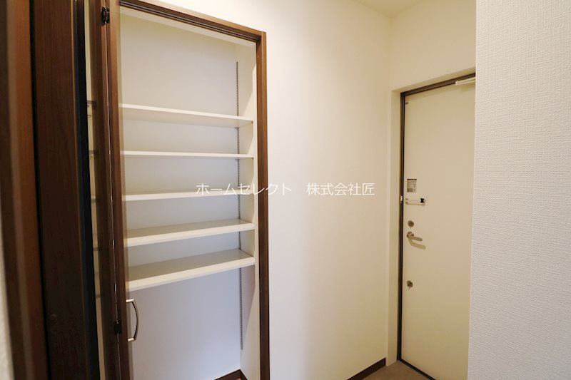 プレジール帝塚山 玄関