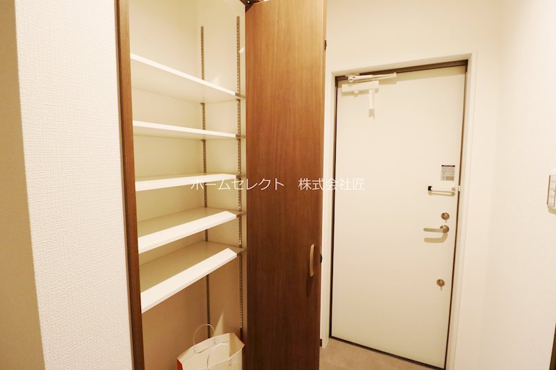 プレジール帝塚山 玄関