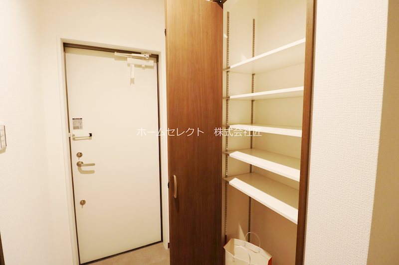 プレジール帝塚山 玄関