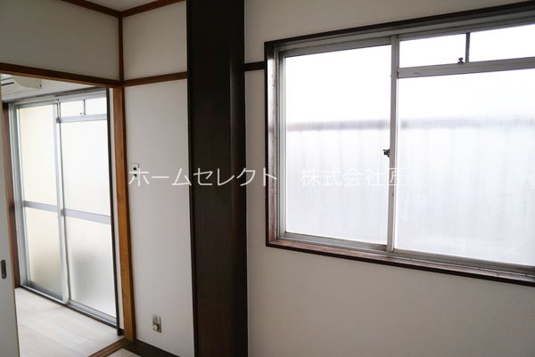パルミエール岸里 玄関