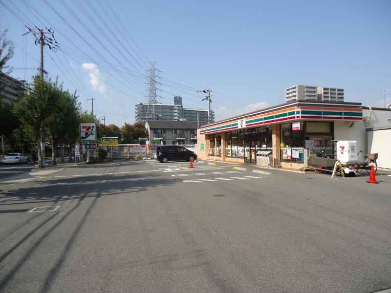 マンシオンタイラ コンビニ