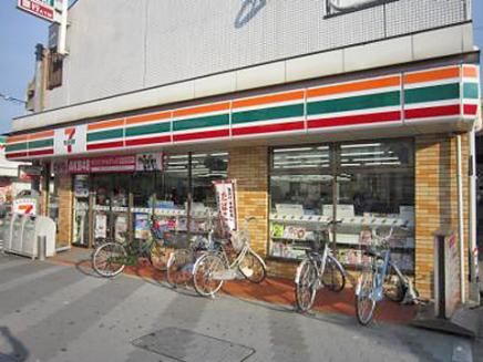 ビバリーヒルズ玉出西 コンビニ