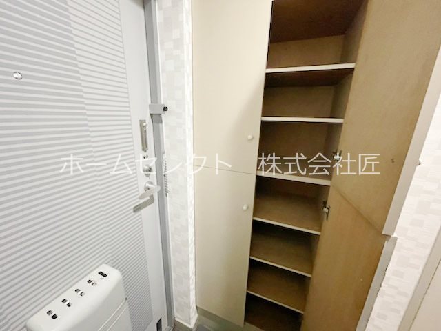 ロイヤル北島 玄関