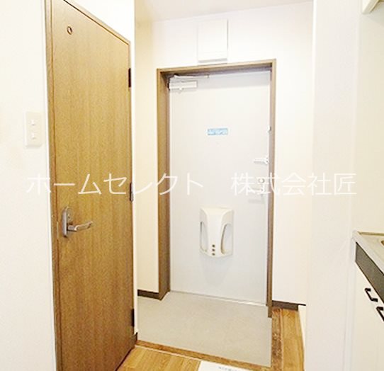 ラフィーネ北島 玄関