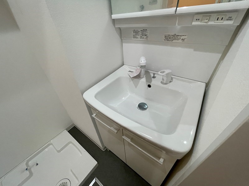 T-manoir天下茶屋　ティーマノワールテンガチャヤ 洗面所