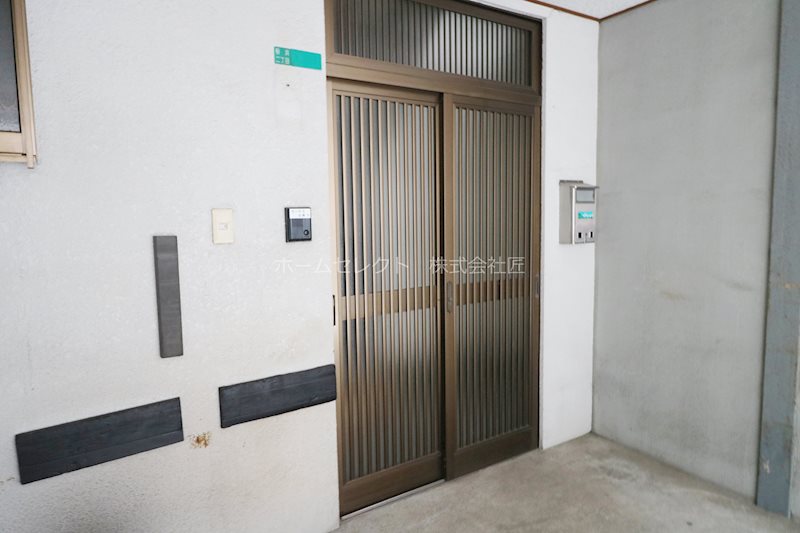 粉浜2丁目ガレージ付戸建 エントランス