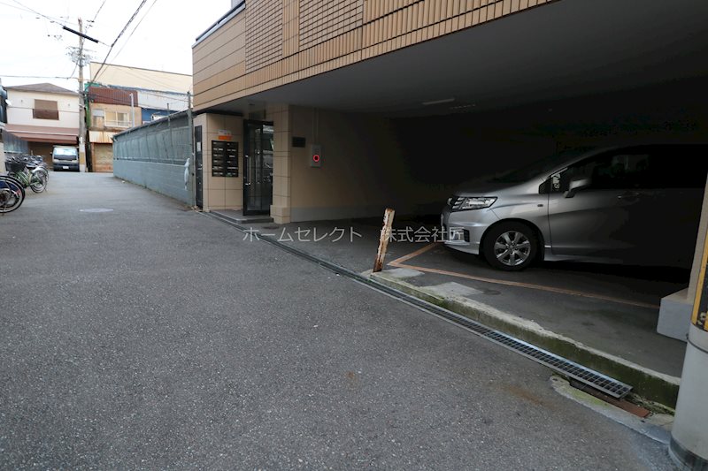 トミー弐番館 庭
