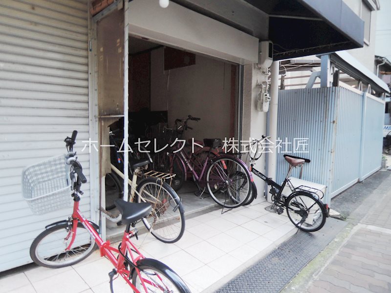 玉出第5Aマンション 駐車場