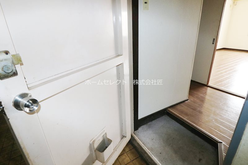 マンションイレブン 玄関