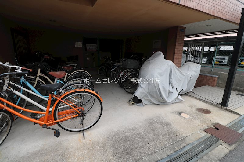 メイフェア岸里 駐車場