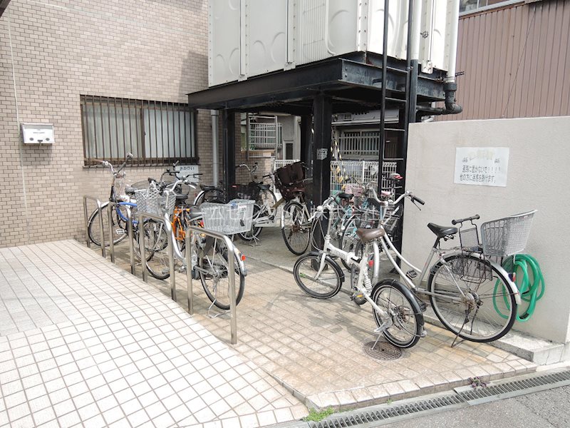 シティハイツ千本南 駐車場