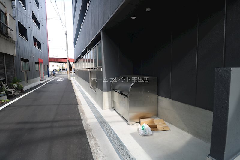 みおつくし岸里Ⅱ 庭