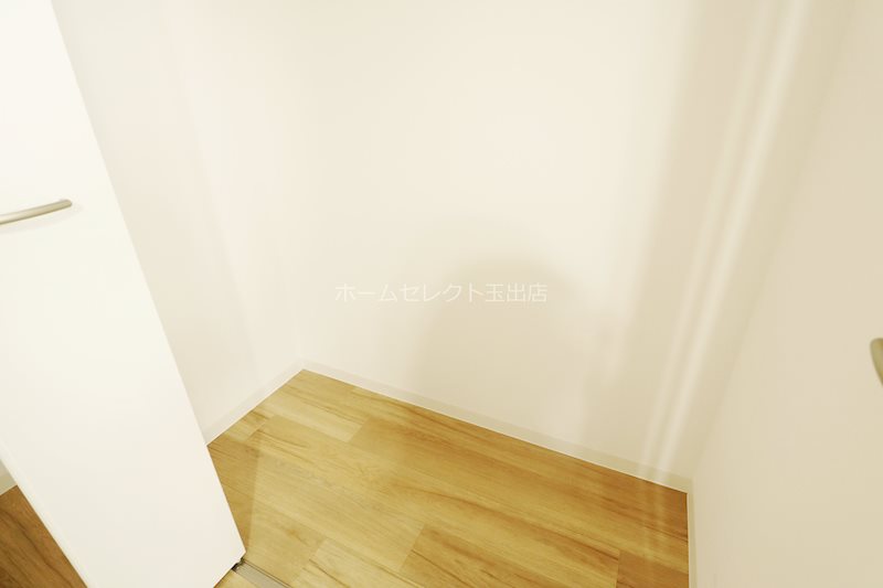 みおつくし岸里Ⅱ 収納