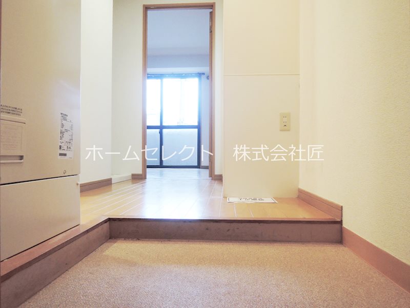 アースヒルズ 玄関
