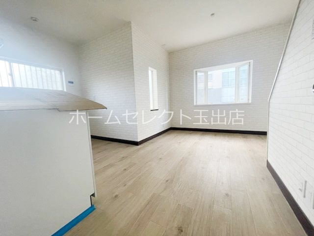 千本中1丁目戸建賃貸 リビング