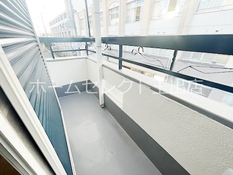 千本中1丁目戸建賃貸 ベランダ