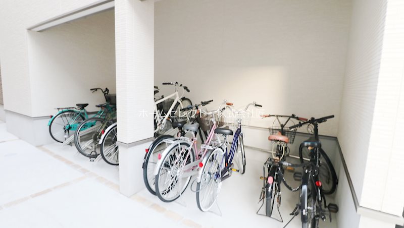 フジパレス中加賀屋Ⅵ番館  駐車場