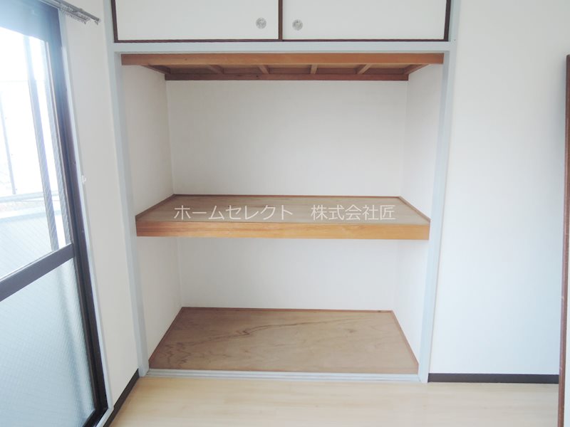 エクセレント川辺 収納
