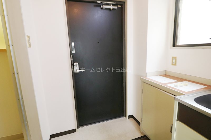 ハイツ五條 玄関