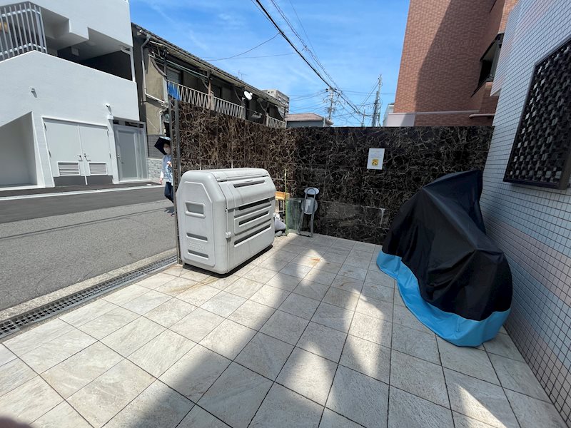 アクシスコート住之江 庭