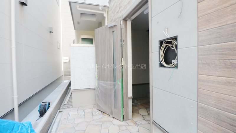 フジパレス加賀屋Ⅱ番館  エントランス