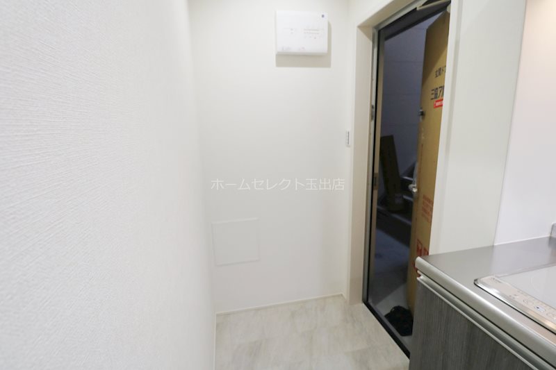 フジパレス加賀屋Ⅱ番館  玄関
