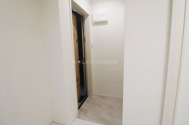 フジパレス加賀屋Ⅱ番館  玄関