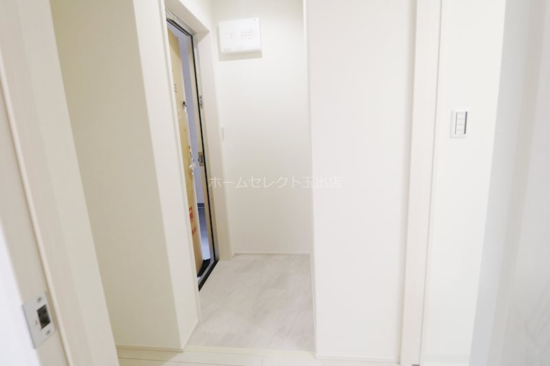 フジパレス加賀屋Ⅱ番館  玄関