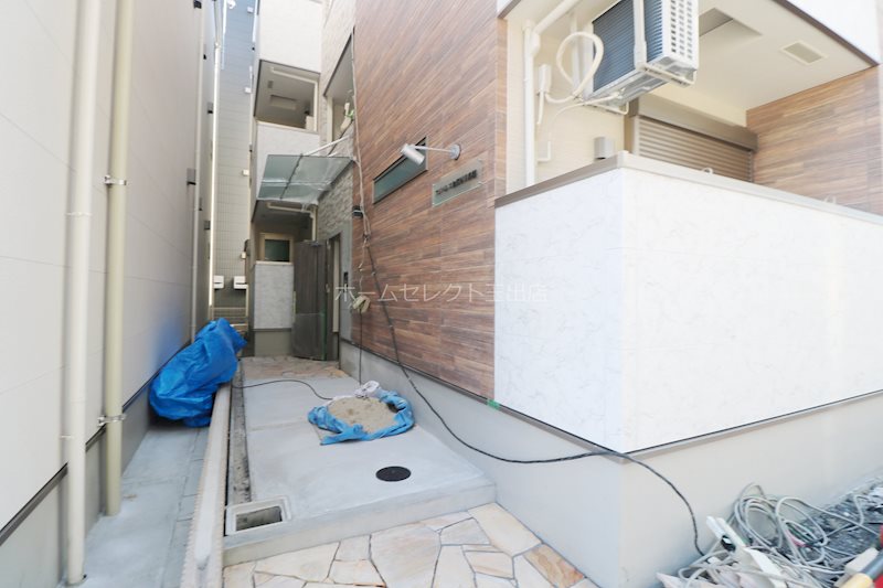 フジパレス加賀屋Ⅱ番館  庭