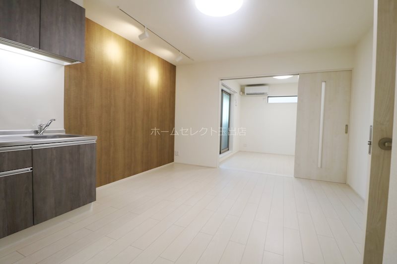 フジパレス加賀屋Ⅱ番館  リビング