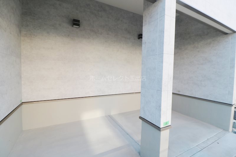 フジパレス加賀屋Ⅲ番館  駐車場
