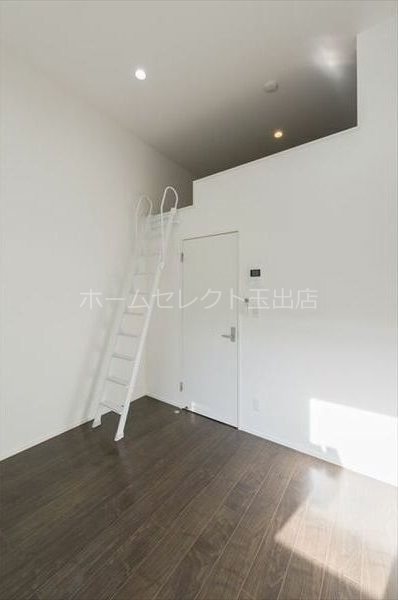レグルス リビング