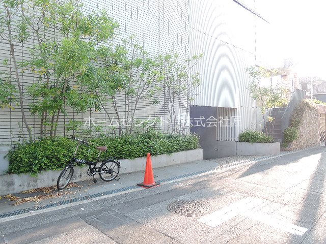 レジデンスコート帝塚山 庭