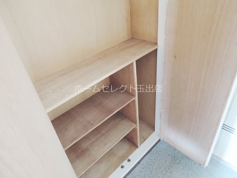 ラパンジール粉浜 玄関