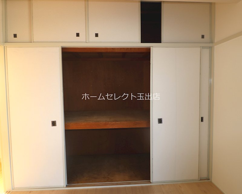 タカイレジデンス 収納