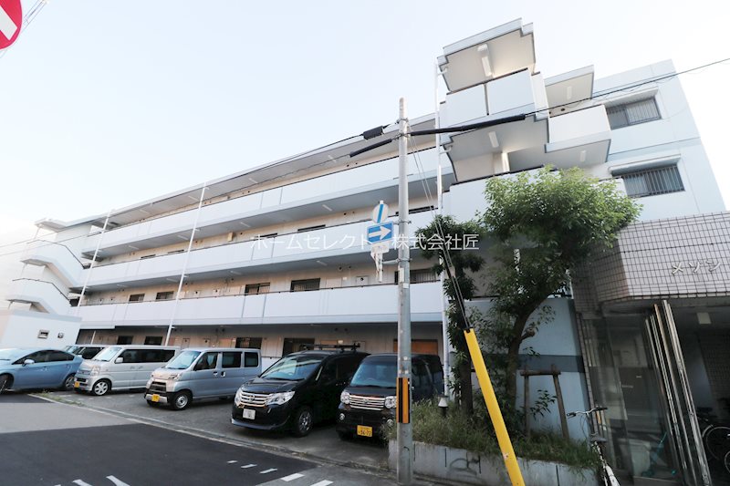 メゾンマリーネ 駐車場