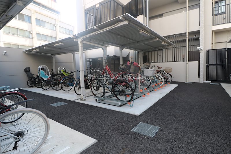 リビオ住吉駅前 庭